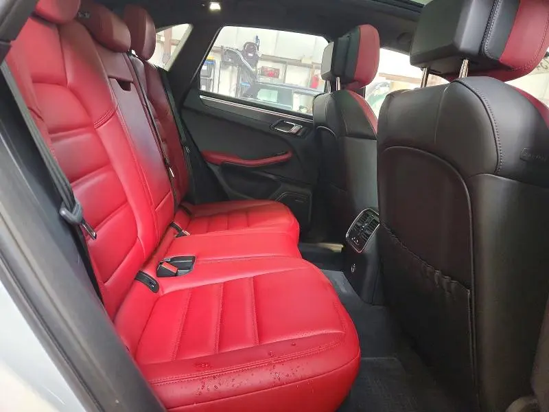 2024 PORSCHE MACAN GTS  