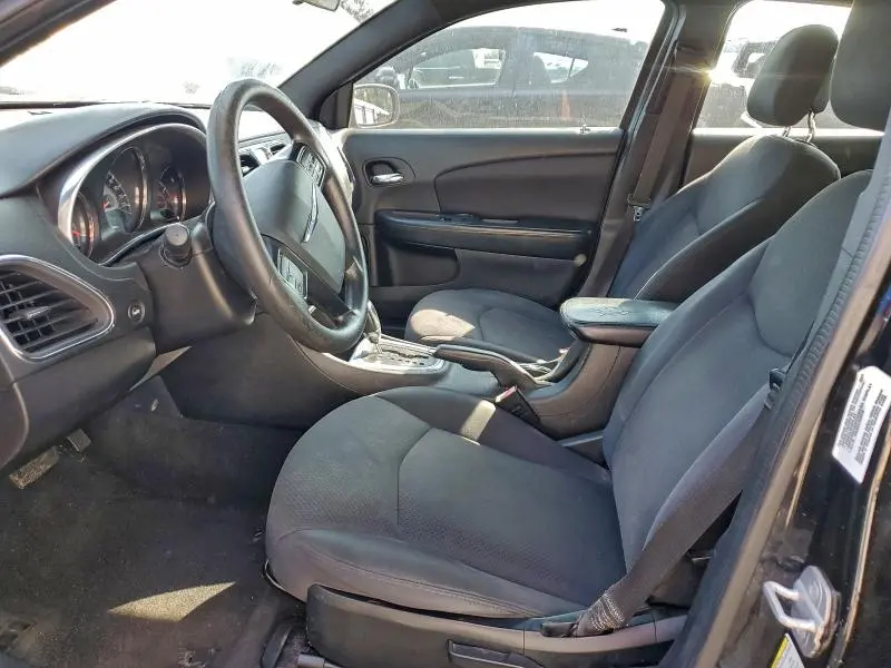 2014 CHRYSLER 200 LX  