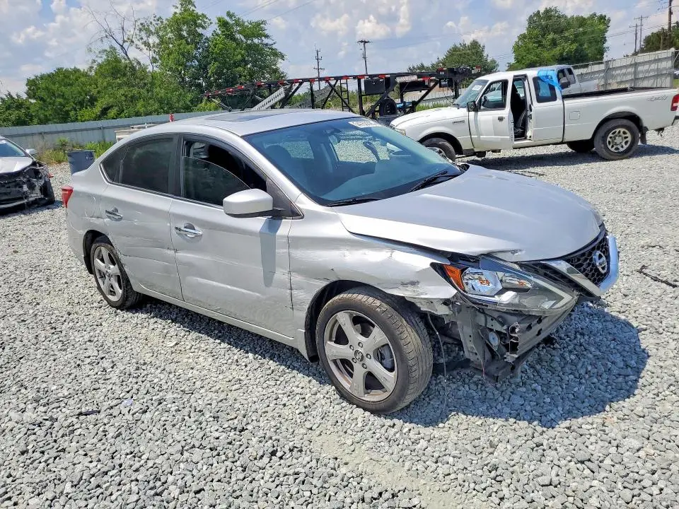 2019 NISSAN SENTRA SV  
