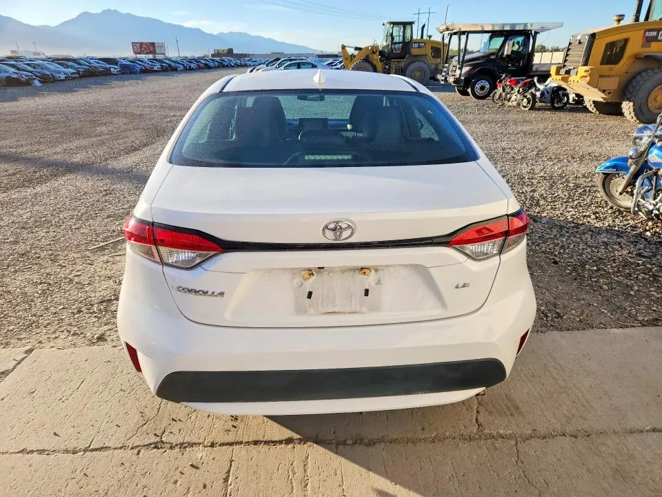 2022 TOYOTA COROLLA LE  