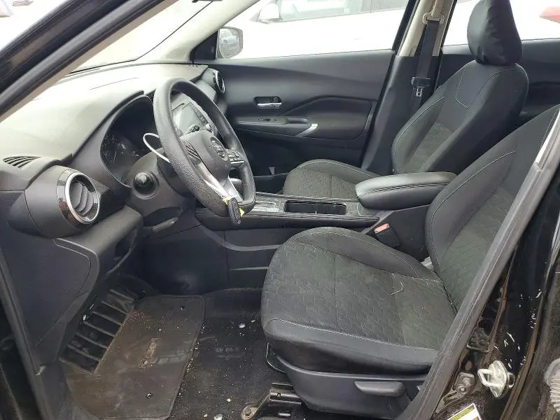 2021 NISSAN KICKS SV  