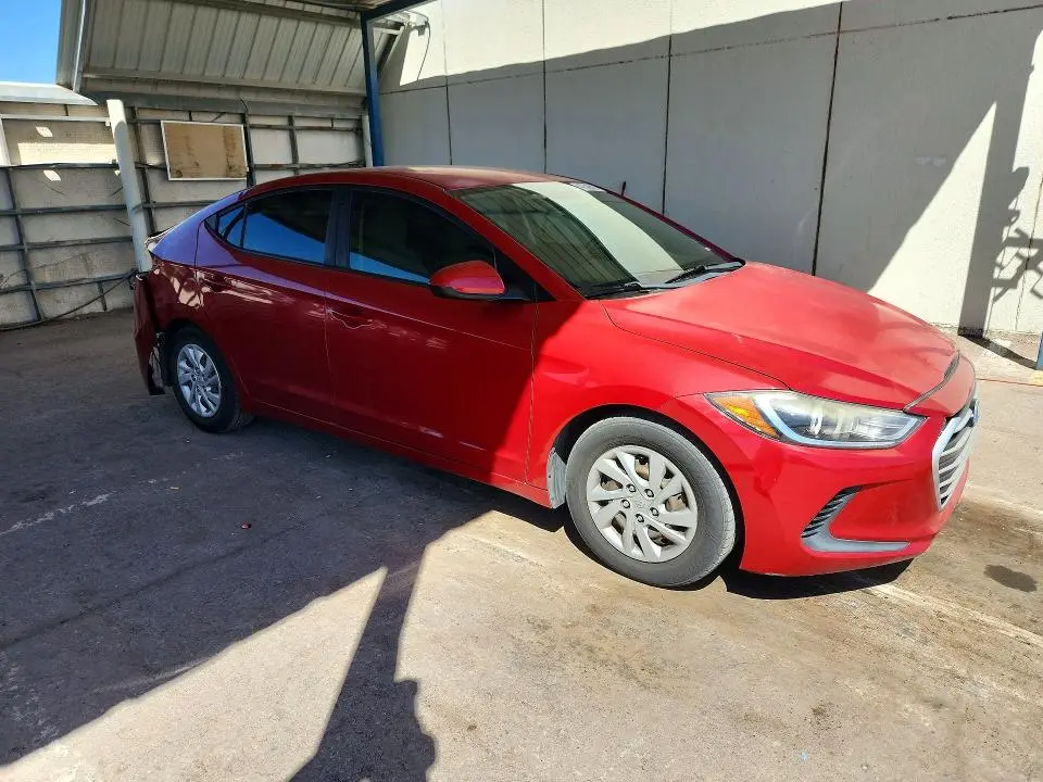 2018 HYUNDAI ELANTRA SE  