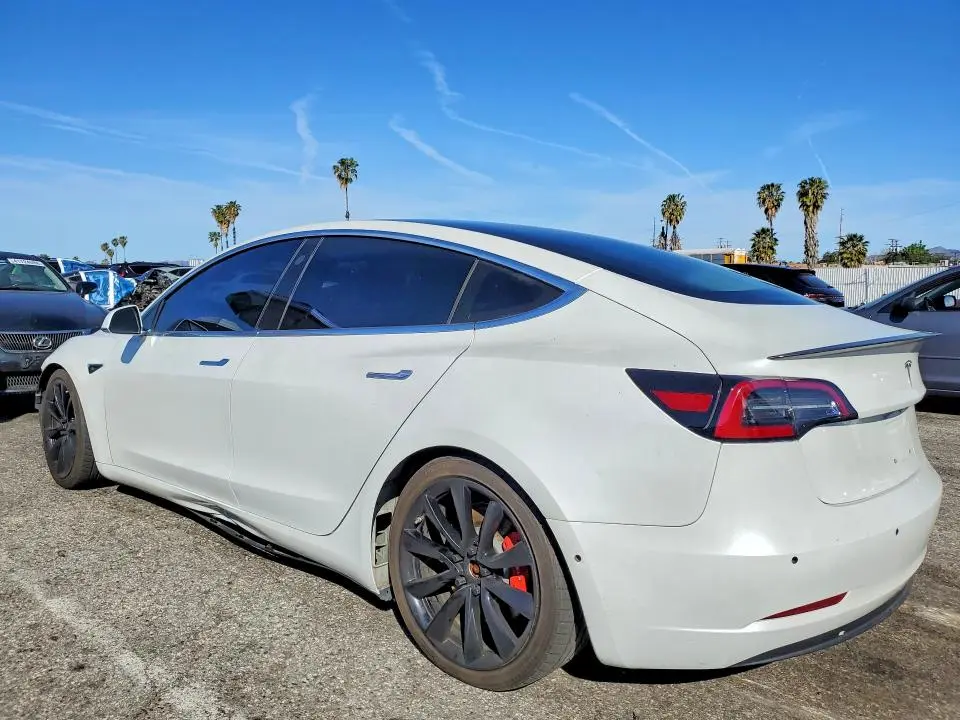 2018 TESLA MODEL 3   