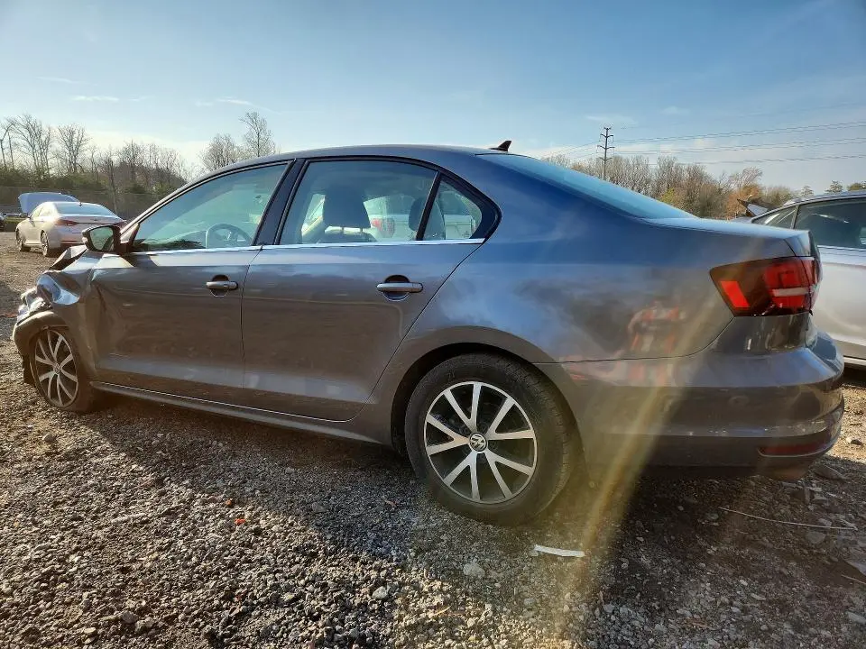 2017 VOLKSWAGEN JETTA SE  