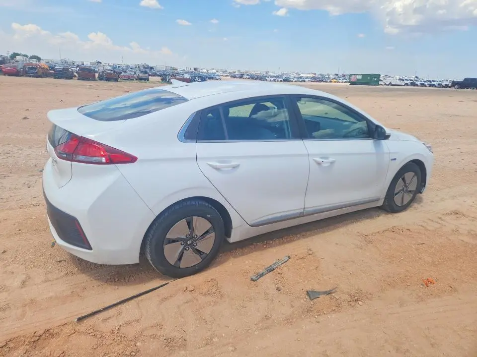 2020 HYUNDAI IONIQ SE  