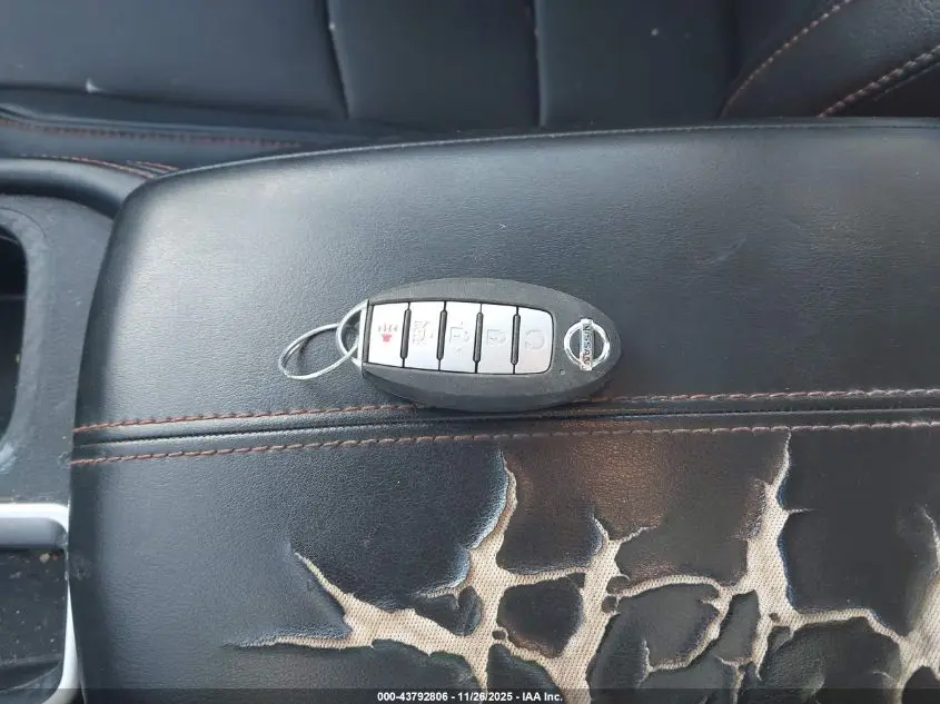 2023 NISSAN SENTRA SR XTRONIC CVT