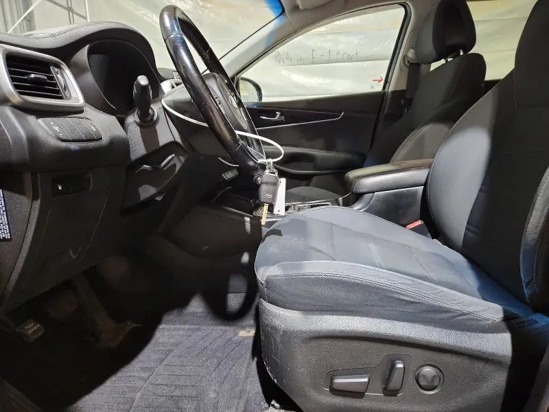 2016 KIA SORENTO LX V6  