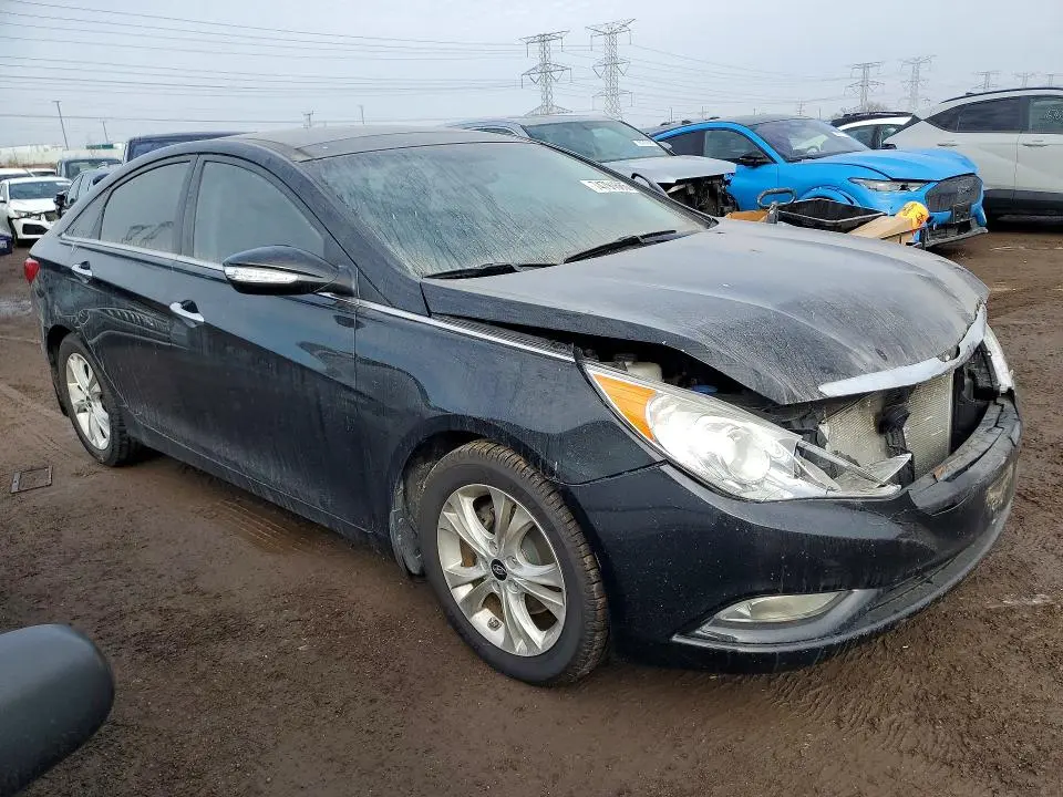 2013 HYUNDAI SONATA SE  