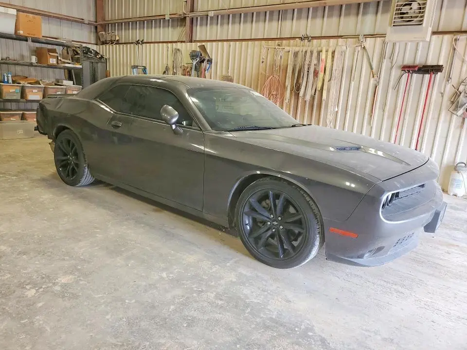 2017 DODGE CHALLENGER SXT  