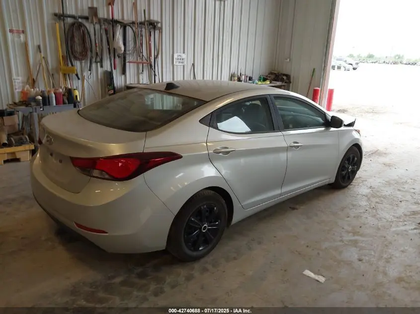 2016 HYUNDAI ELANTRA SE