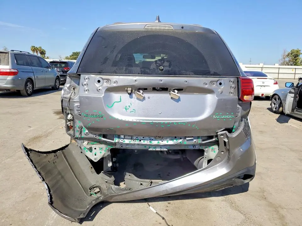 2017 MITSUBISHI OUTLANDER ES  