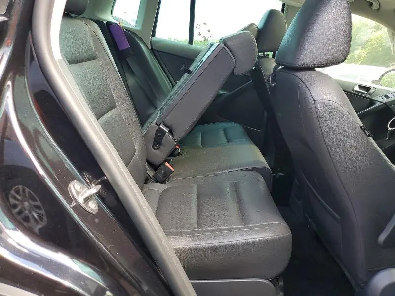 2015 VOLKSWAGEN TIGUAN S  