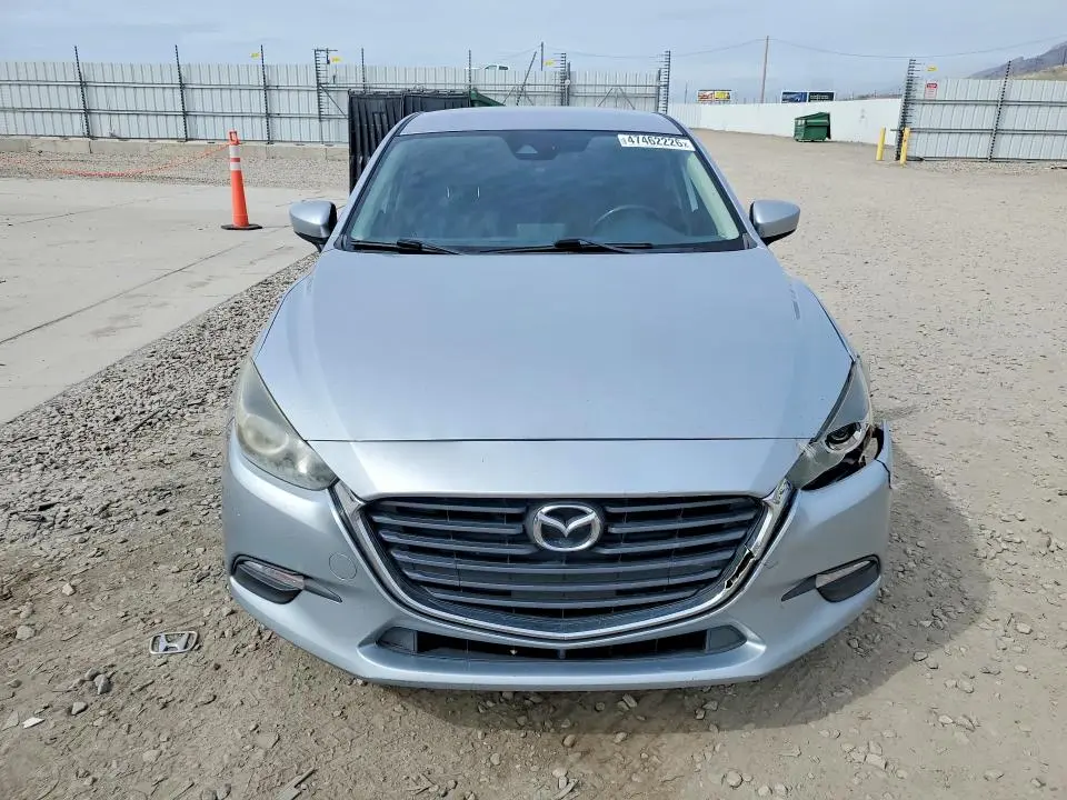 2018 MAZDA 3 TOURING  