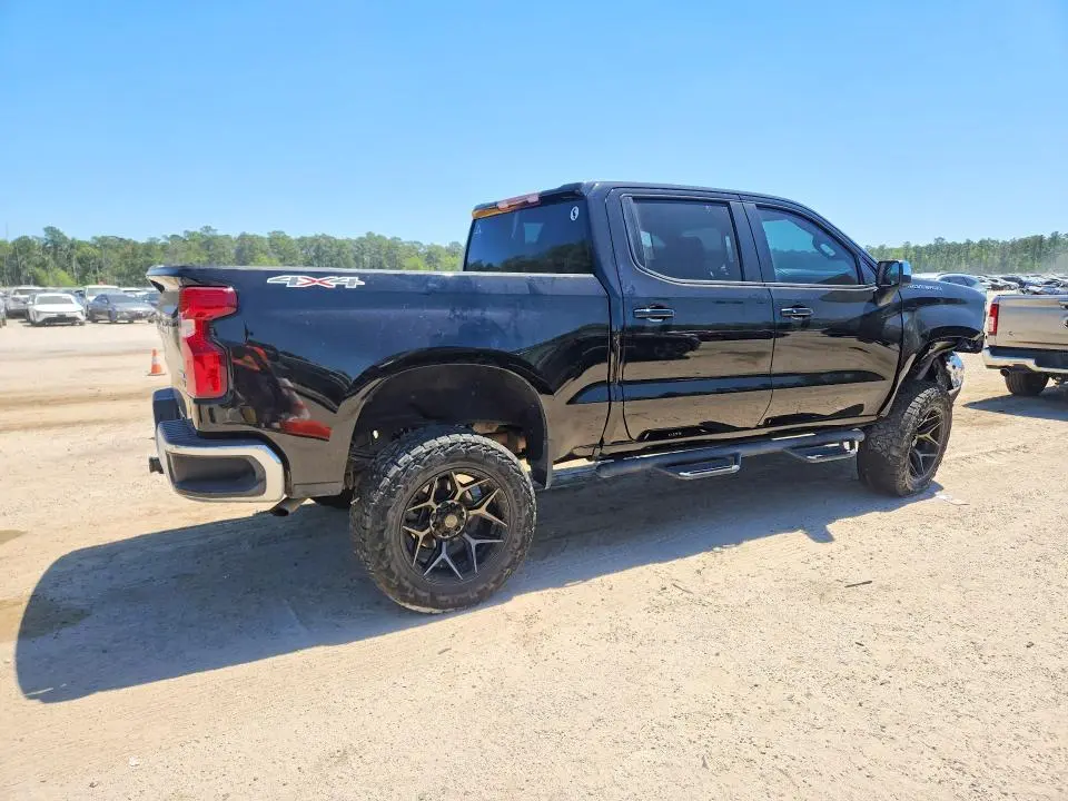 2021 CHEVROLET SILVERADO K1500 LT  