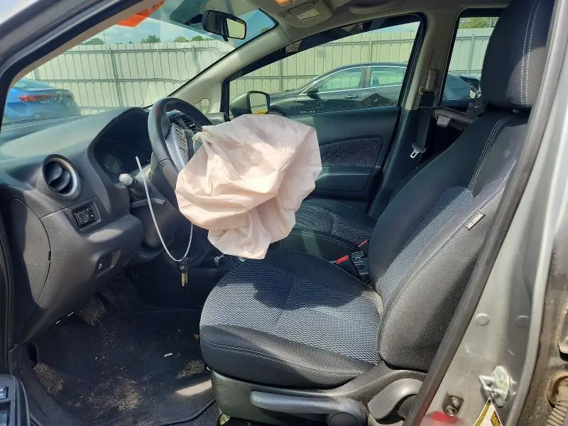 2015 NISSAN VERSA NOTE SV  