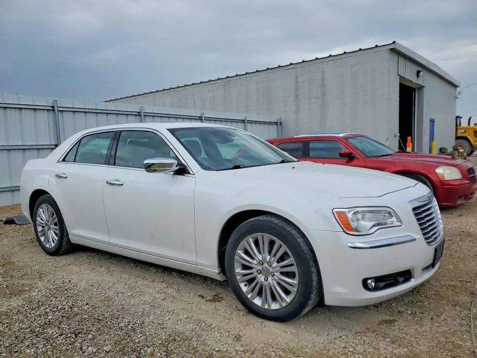 2012 CHRYSLER 300C   