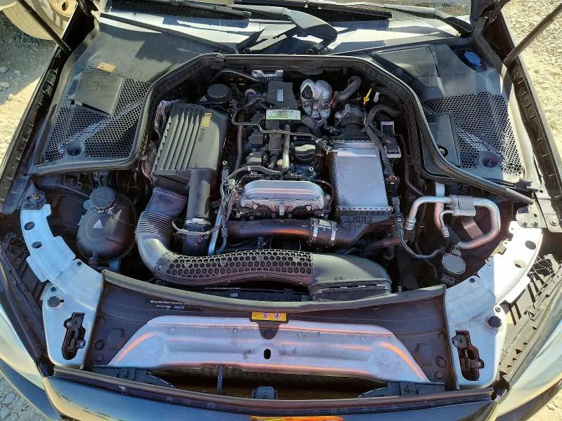 2016 MERCEDES-BENZ C 300  