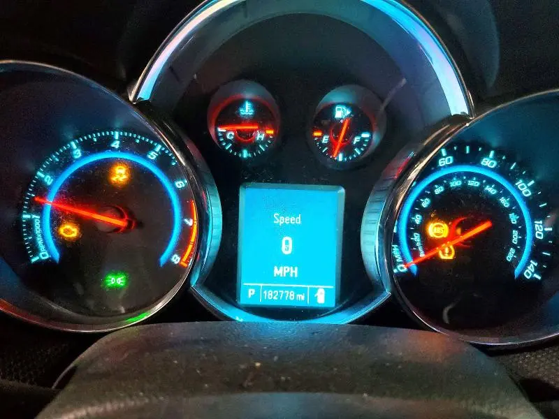 2012 CHEVROLET CRUZE LT  
