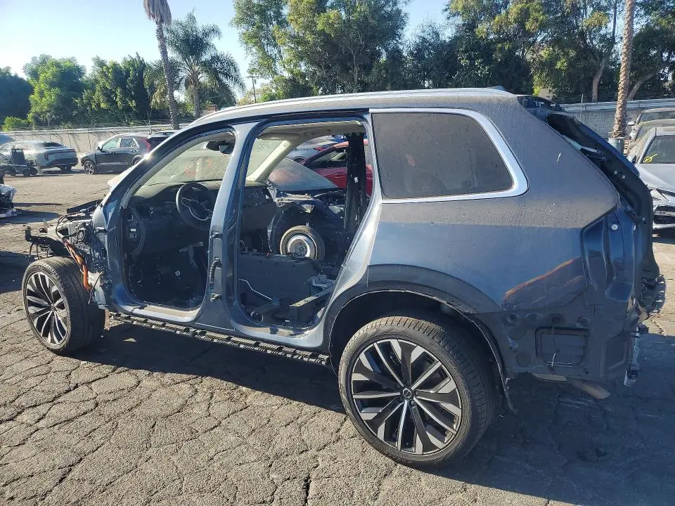 2025 VOLVO XC90 ULTRA  