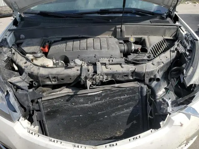 2014 CHEVROLET TRAVERSE LT  