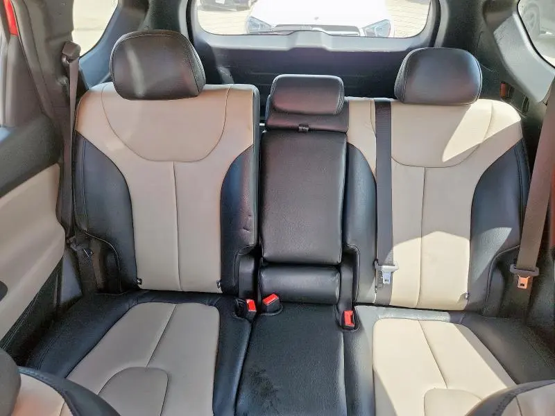 2021 HYUNDAI SANTA FE SE  