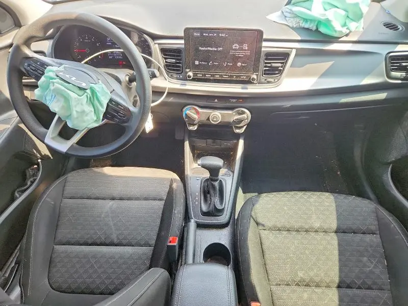 2022 KIA RIO S  