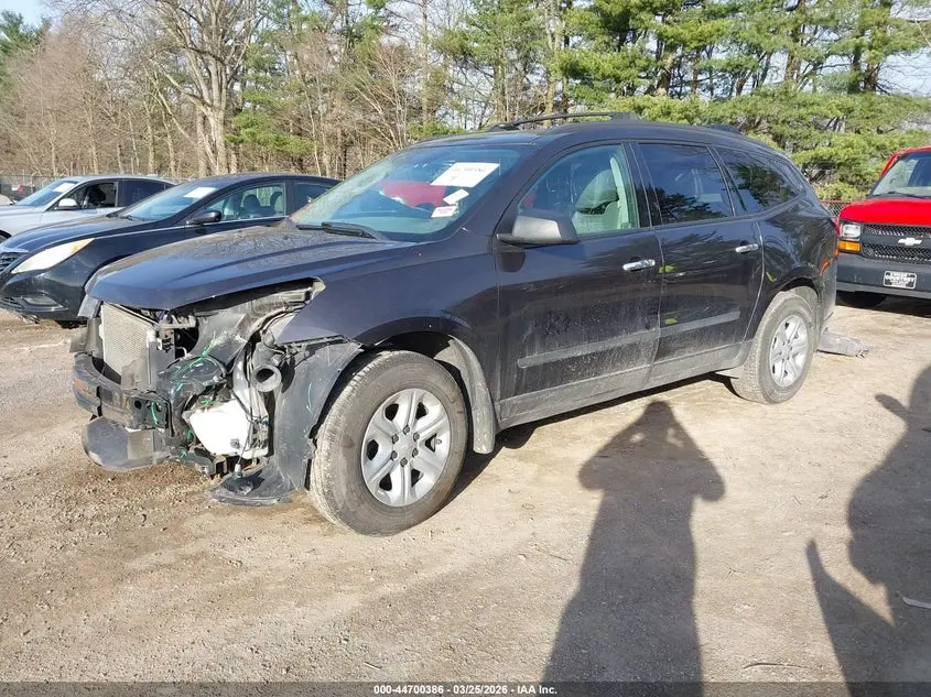 2016 CHEVROLET TRAVERSE LS