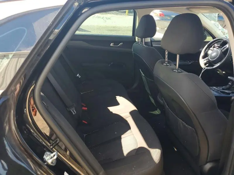 2021 KIA K5 LXS  