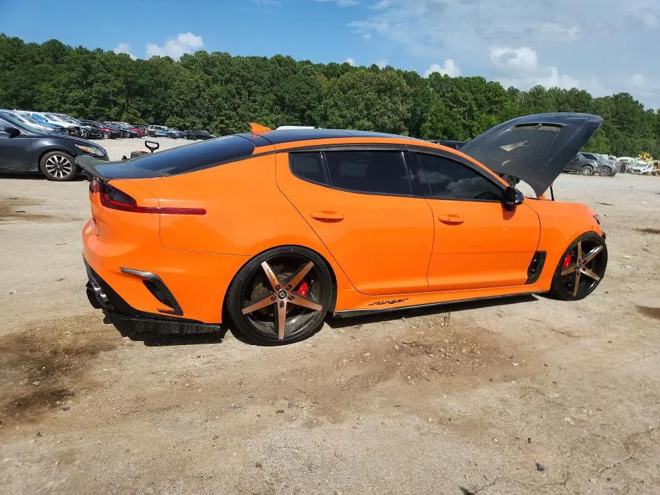2019 KIA STINGER GT  