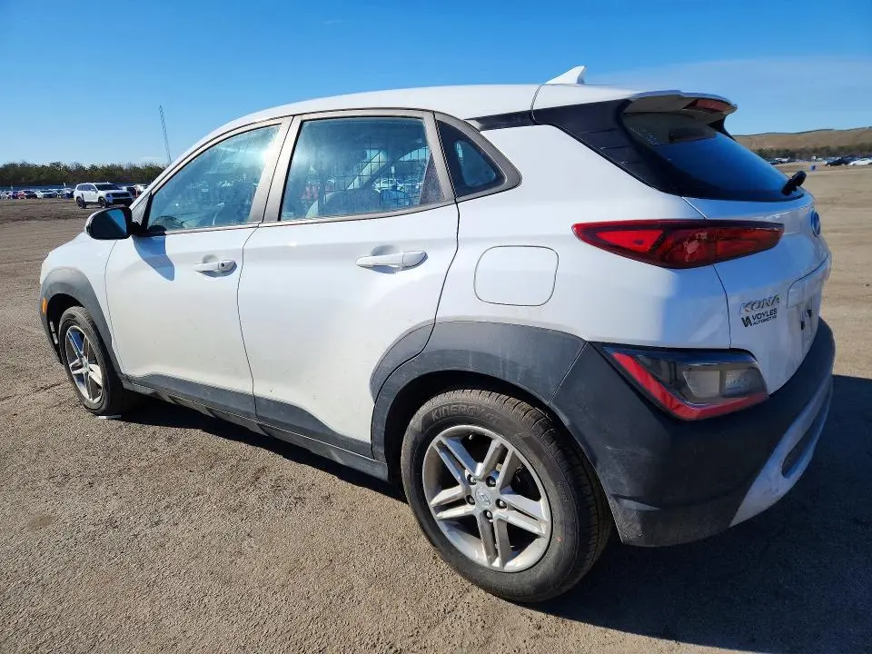 2023 HYUNDAI KONA SE  