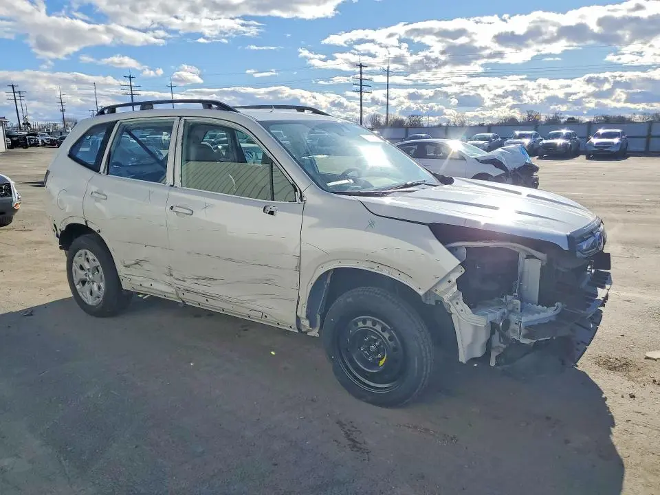 2022 SUBARU FORESTER   