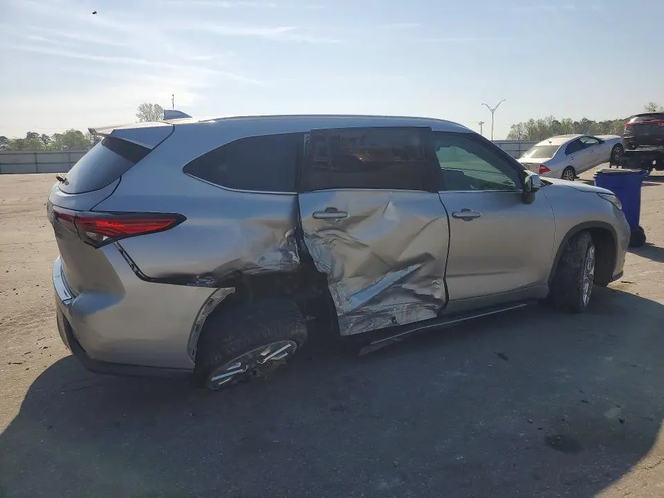 2020 TOYOTA HIGHLANDER LIMITED  