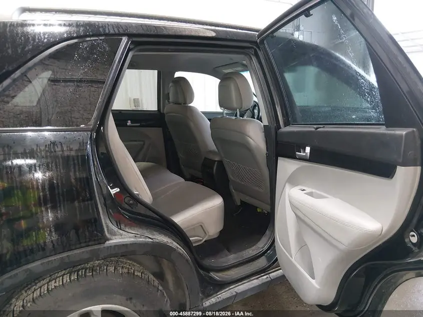 2015 KIA SORENTO LX