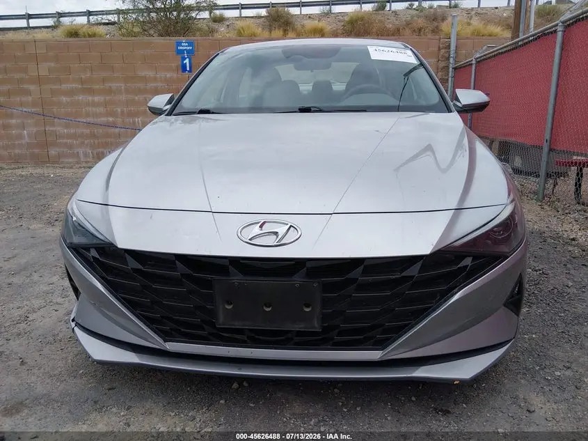 2021 HYUNDAI ELANTRA SE