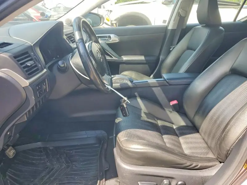 2012 LEXUS CT 200  