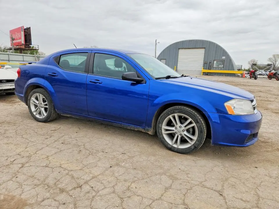2013 DODGE AVENGER SE  