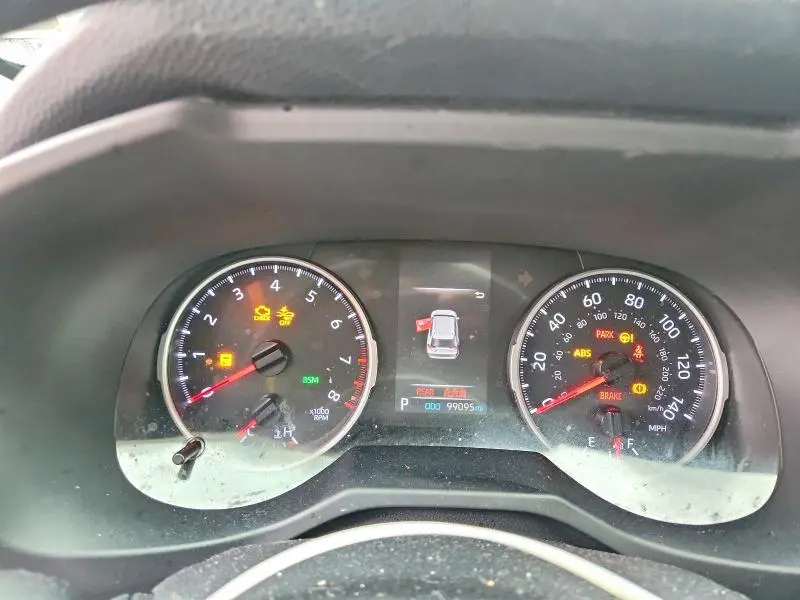 2020 TOYOTA RAV4 LE  