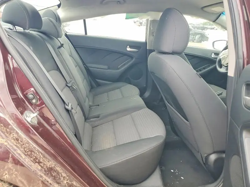 2018 KIA FORTE LX  