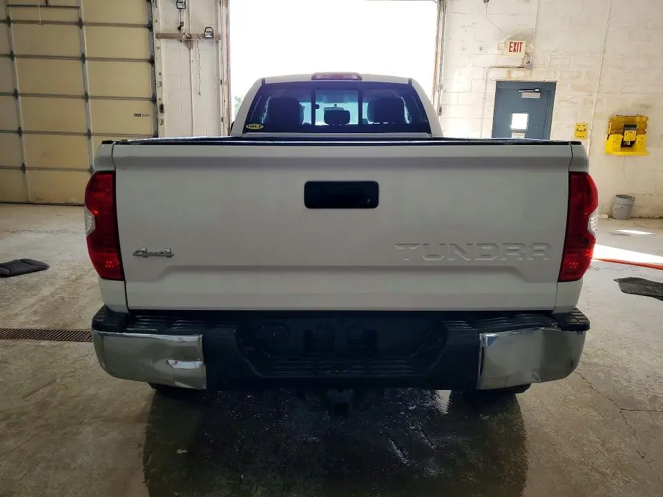 2016 TOYOTA TUNDRA SR  