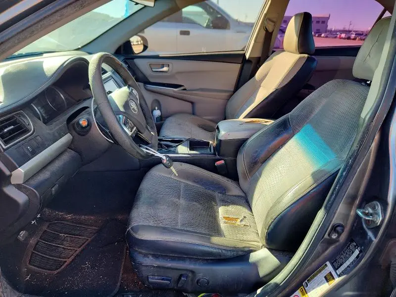 2015 TOYOTA CAMRY SE  