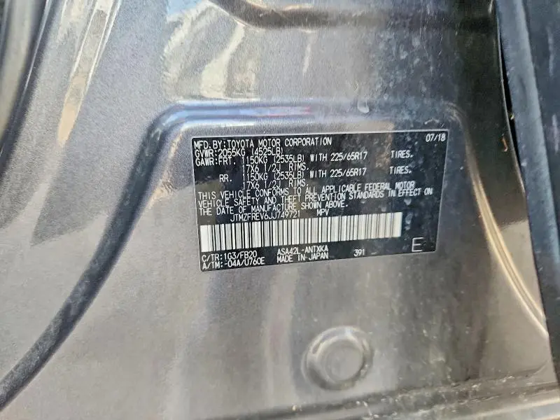 2018 TOYOTA RAV4 LE  
