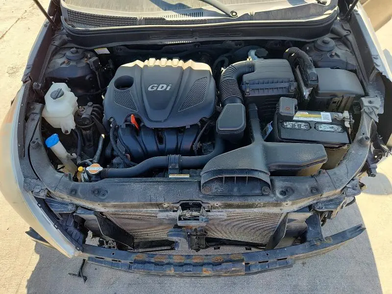 2011 HYUNDAI SONATA GLS  