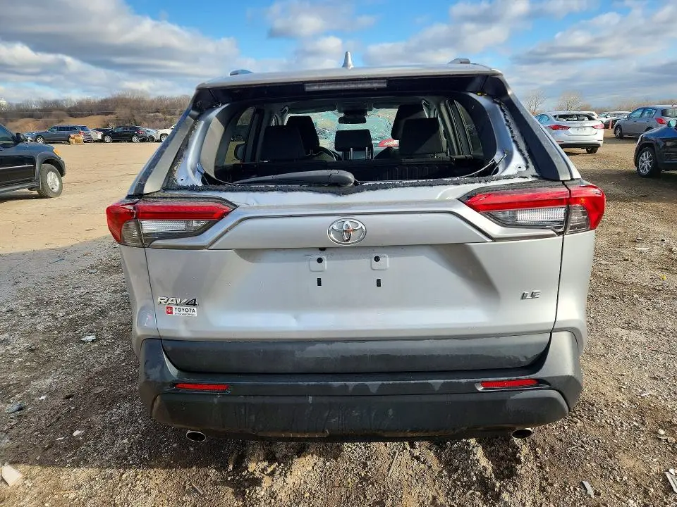 2021 TOYOTA RAV4 LE  