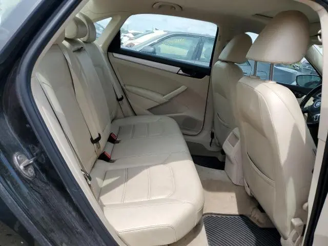 2012 VOLKSWAGEN PASSAT SE  