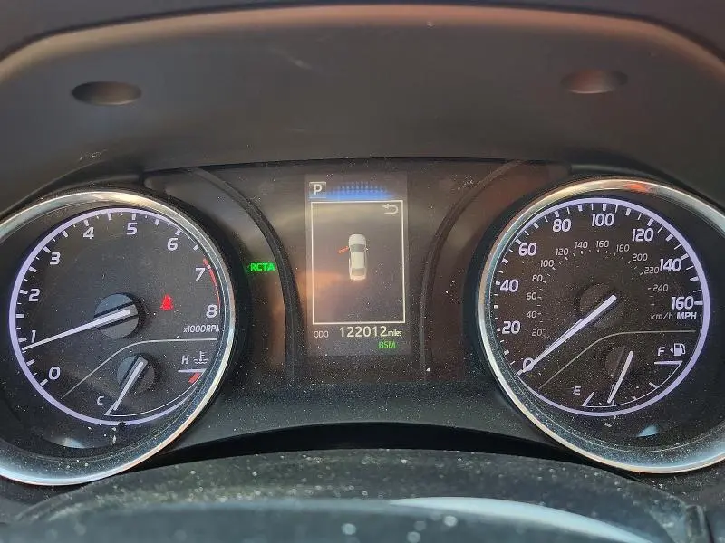 2019 TOYOTA CAMRY LE  