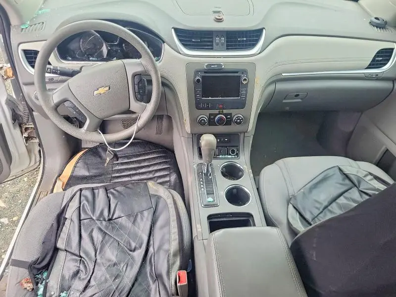 2017 CHEVROLET TRAVERSE LS  