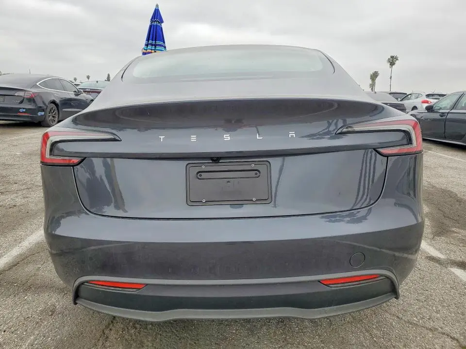 2025 TESLA MODEL 3   