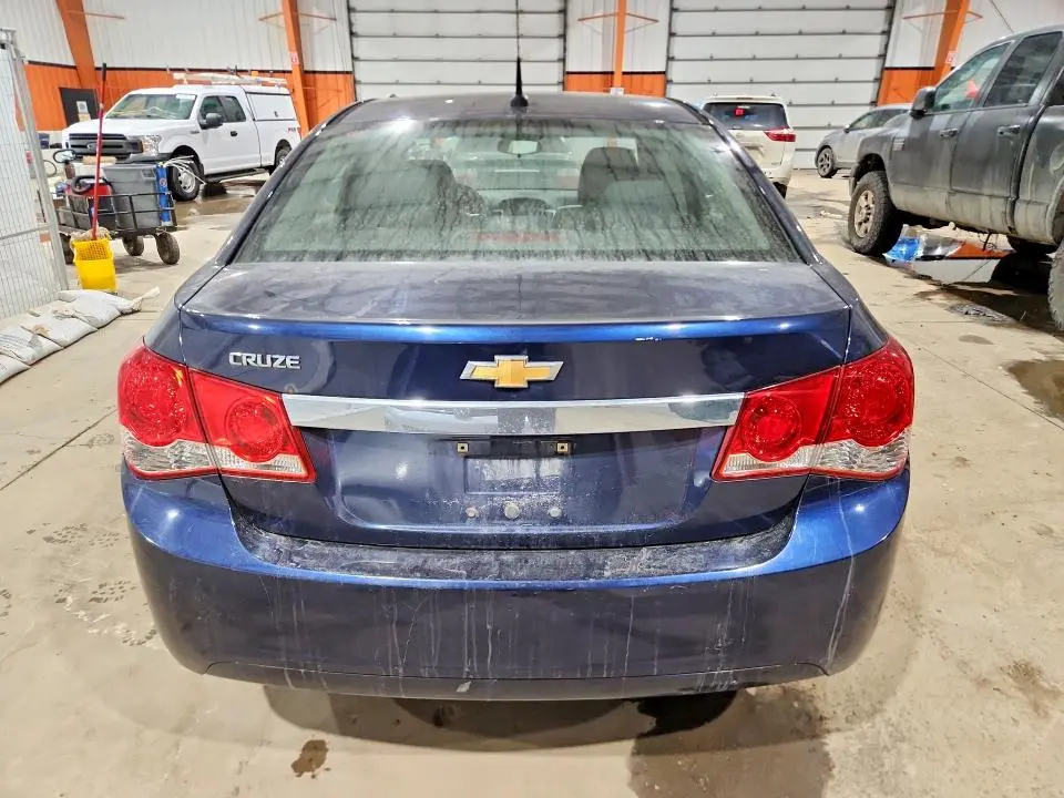2011 CHEVROLET CRUZE LS  