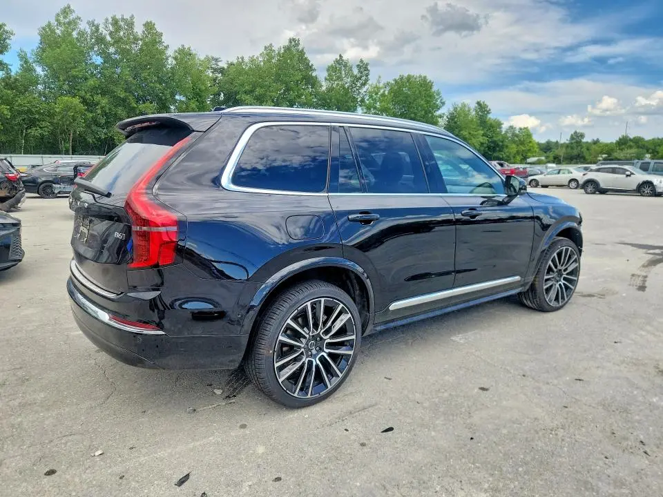 2026 VOLVO XC90 PLUS  