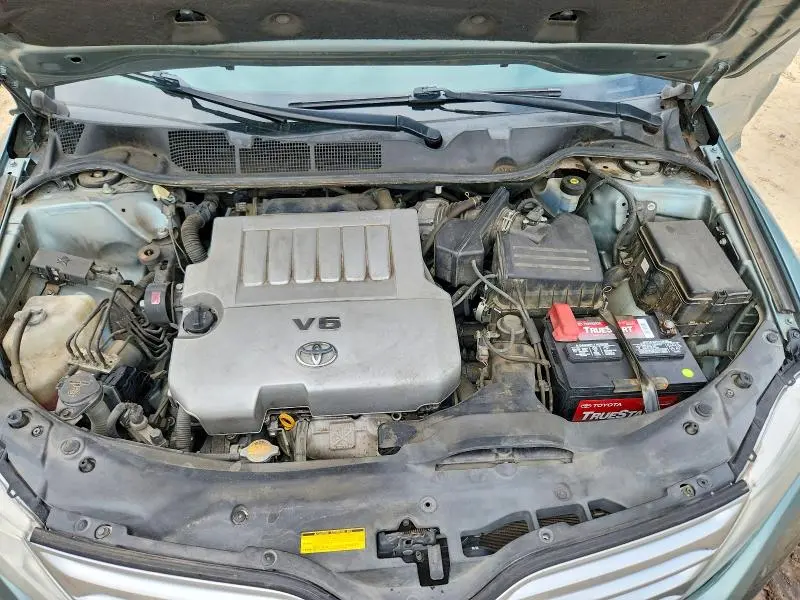 2012 TOYOTA VENZA LE  
